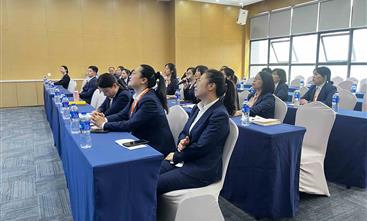 外塑形象 内练品质——汇融物业大项目开展礼仪礼节培训