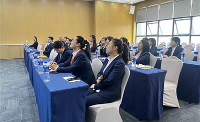外塑形象 内练品质——汇融物业大项目开展礼仪礼节培训
