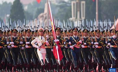 汇融集团董事长薛水和受邀参加九三阅兵盛典